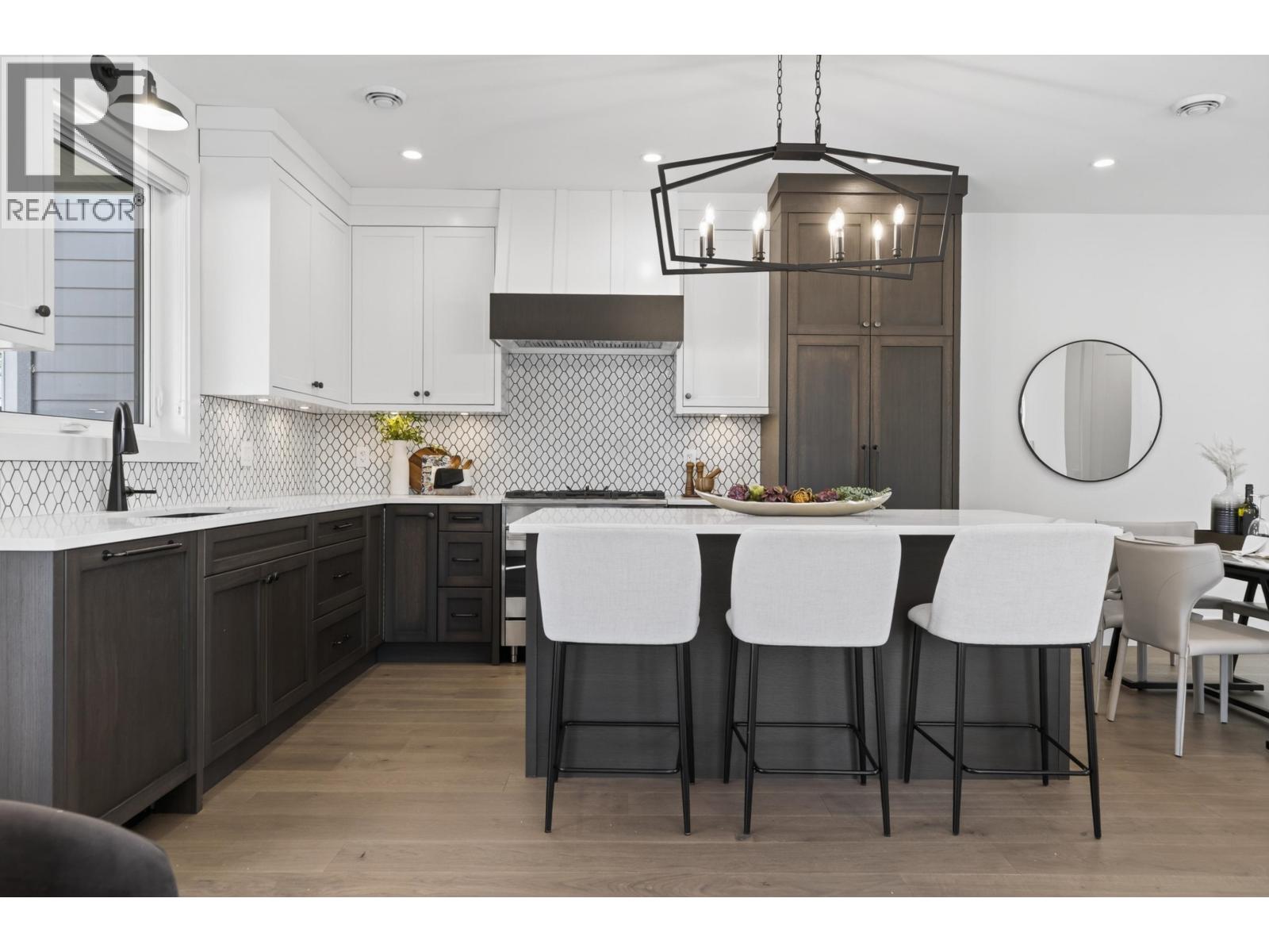 2 902 First Street, New Westminster, British Columbia  V3L 2J2 - Photo 8 - R3114945