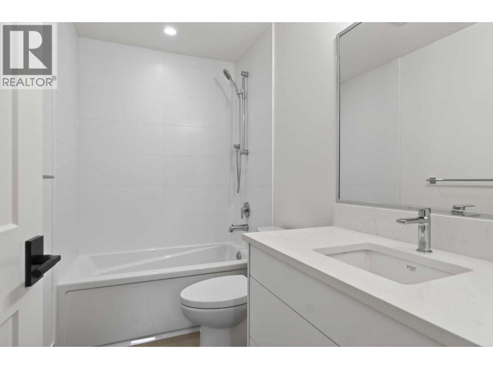 2 902 First Street, New Westminster, British Columbia  V3L 2J2 - Photo 33 - R3114945