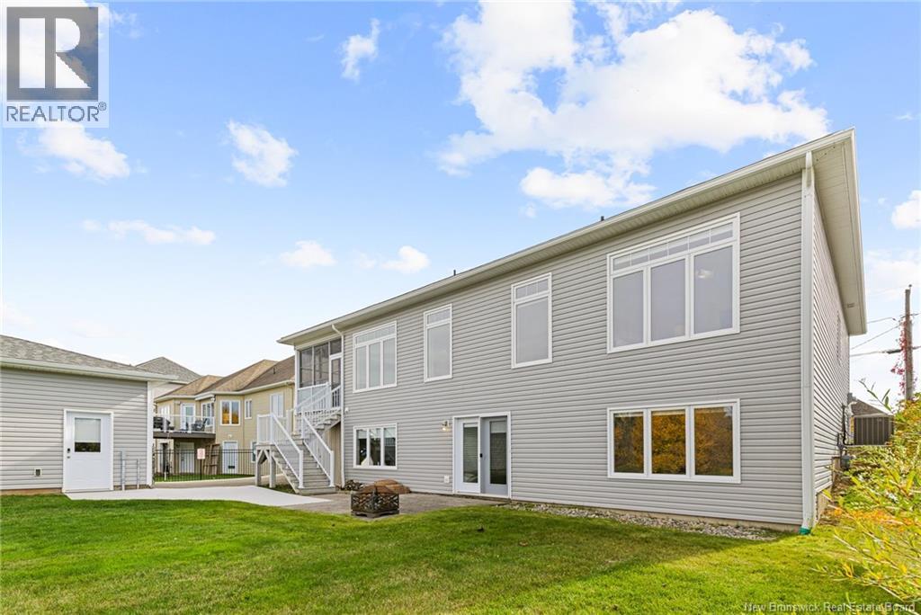 21 Hammond Street, Moncton, New Brunswick  E1A 6C4 - Photo 3 - NB137790