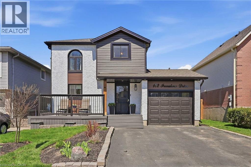 102 IRONSTONE Drive, Cambridge, Ontario