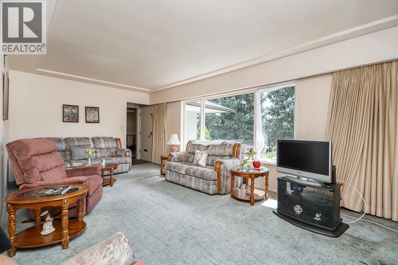 6257 Berwick Street, Burnaby, British Columbia  V5H 1W3 - Photo 8 - R3114754