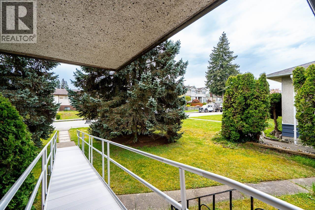 6257 Berwick Street, Burnaby, British Columbia  V5H 1W3 - Photo 5 - R3114754
