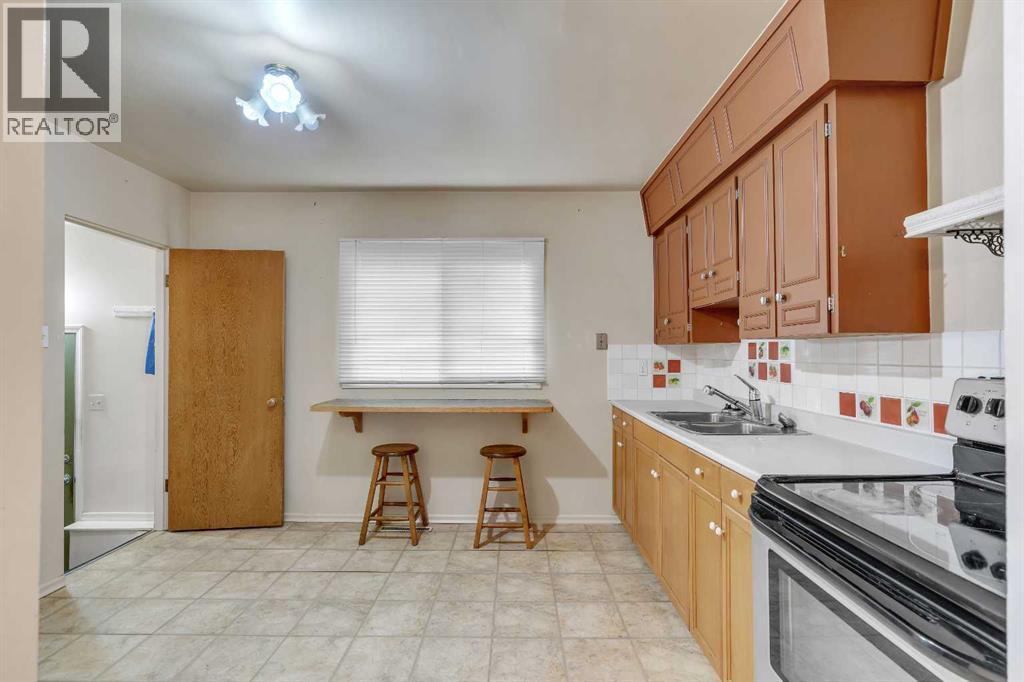 604 56 Avenue Sw, Calgary, Alberta  T2V 0G8 - Photo 12 - A2302655