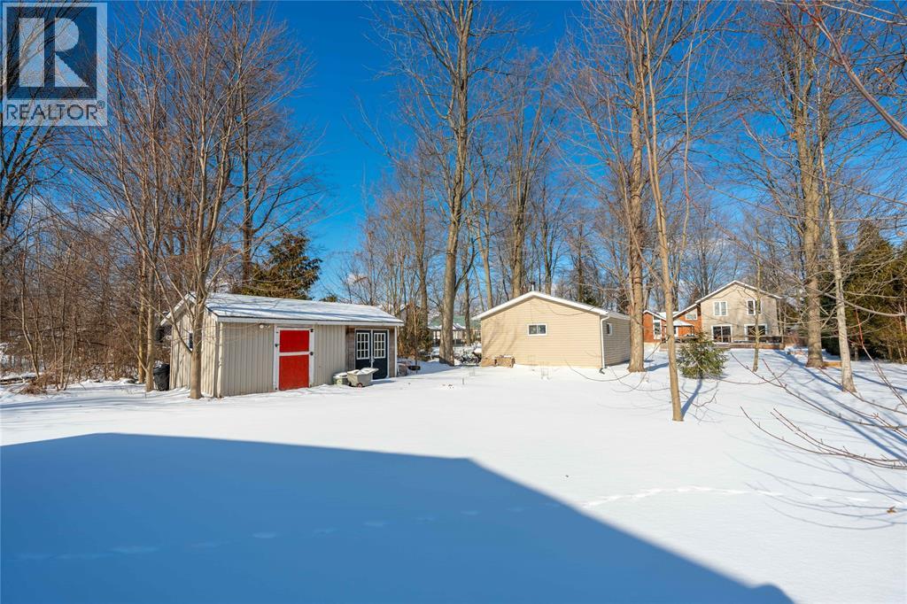 4090 Collingwood Street, Plympton-Wyoming, Ontario  N0N 1J6 - Photo 36 - 26001929