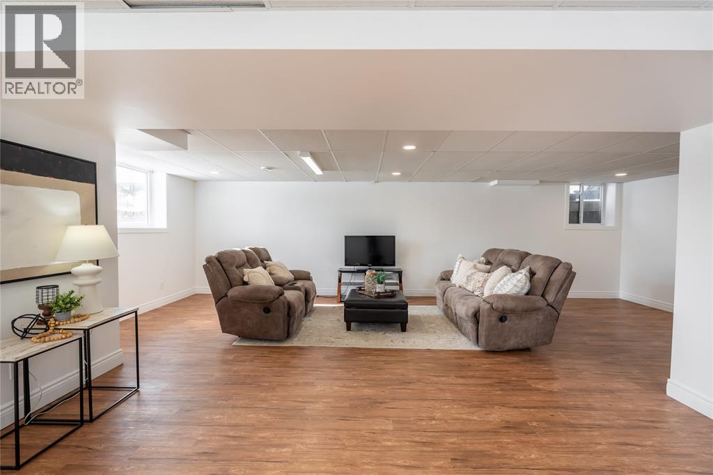 4090 Collingwood Street, Plympton-Wyoming, Ontario  N0N 1J6 - Photo 23 - 26001929