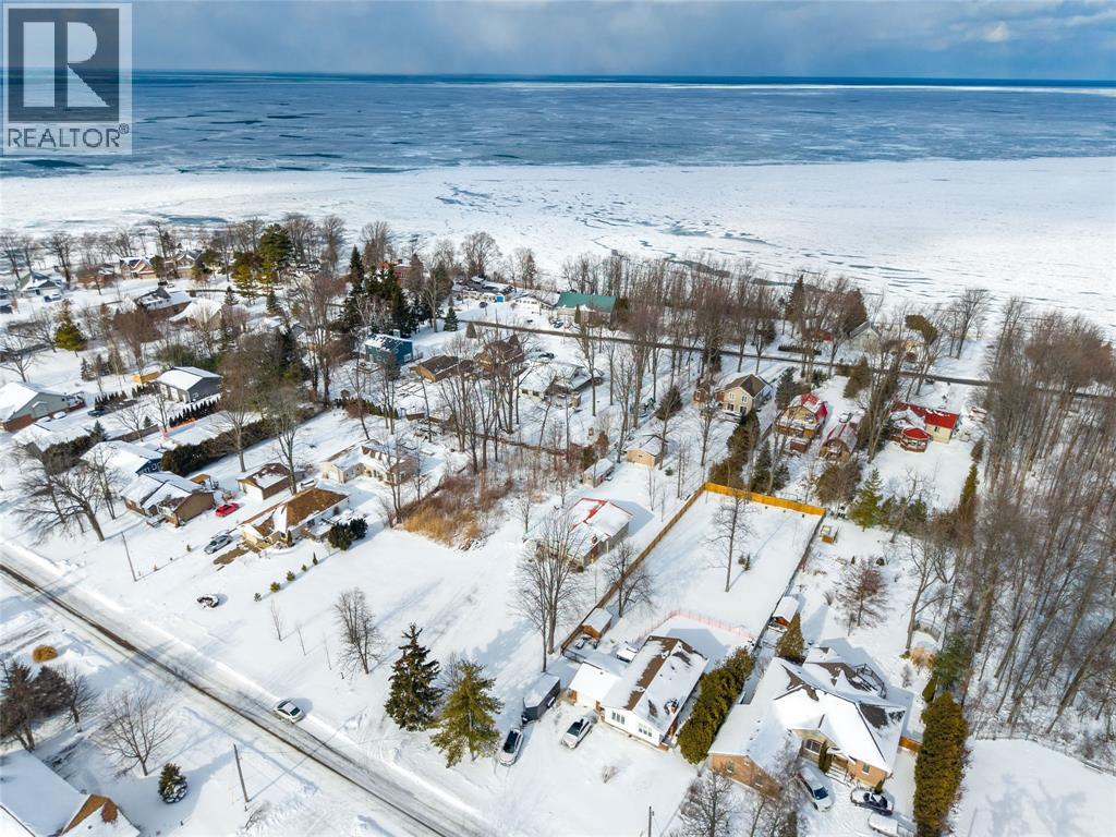 4090 Collingwood Street, Plympton-Wyoming, Ontario  N0N 1J6 - Photo 44 - 26001929