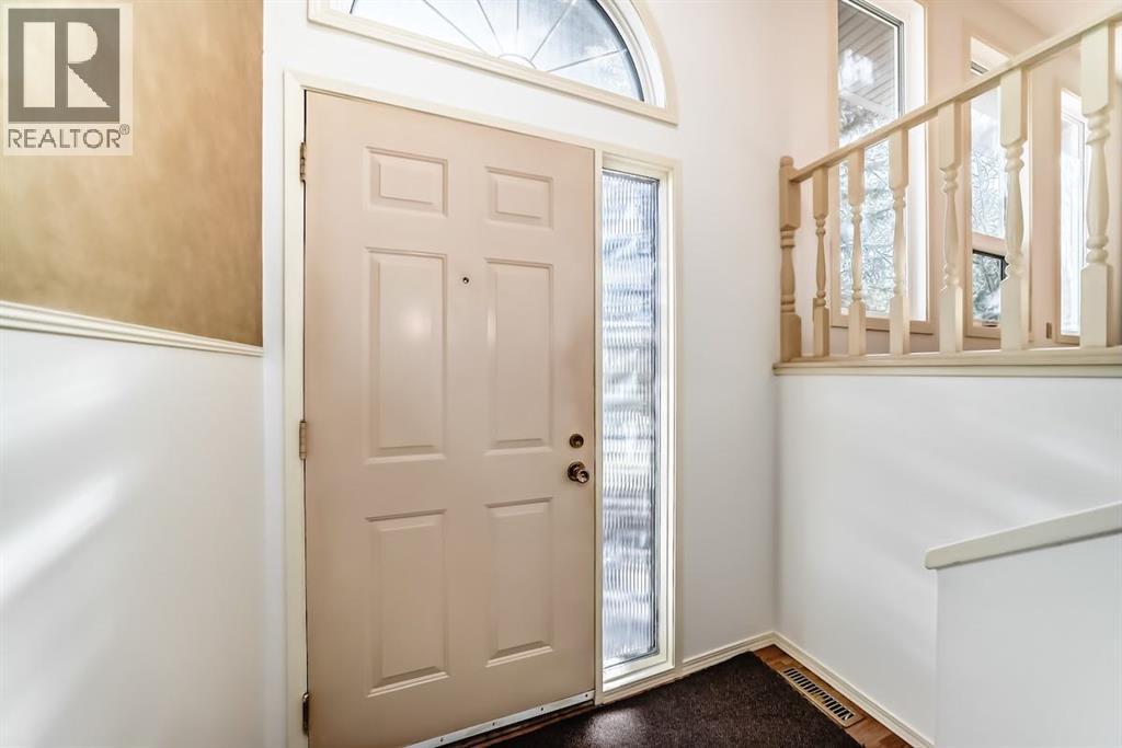 1515 Ranchlands Way Nw, Calgary, Alberta  T3G 1N3 - Photo 4 - A2304167