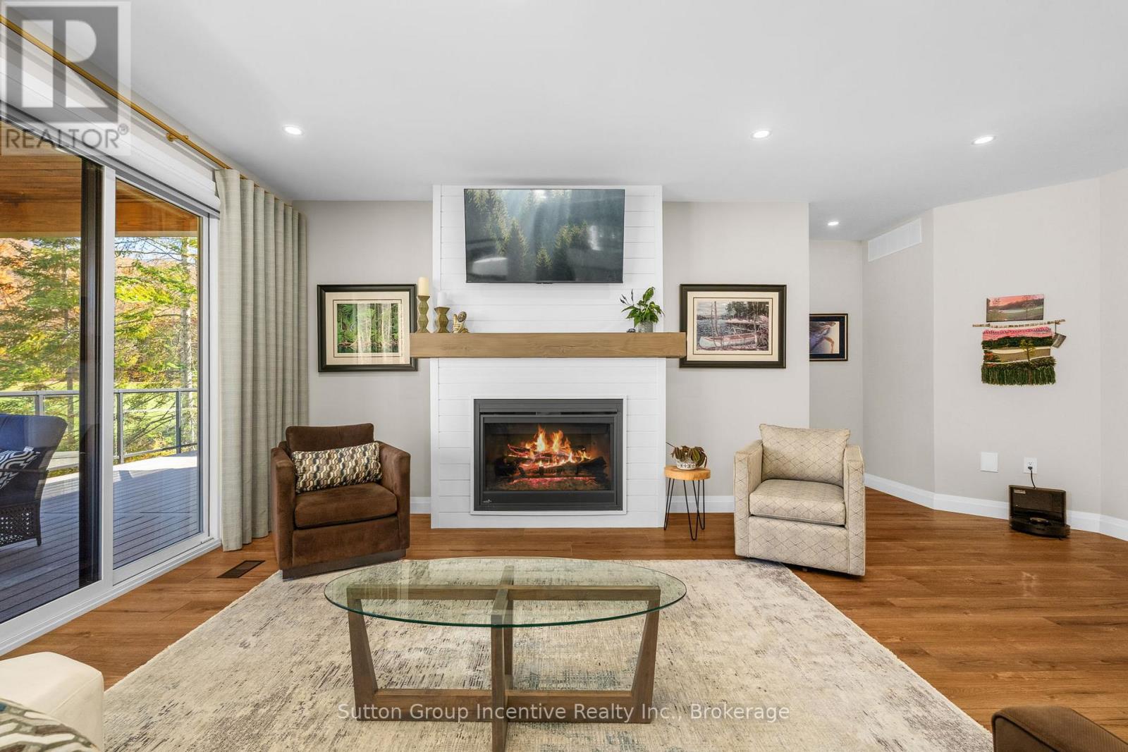 24 St Georges Court, Huntsville, Ontario  P1H 1B1 - Photo 12 - X12457047