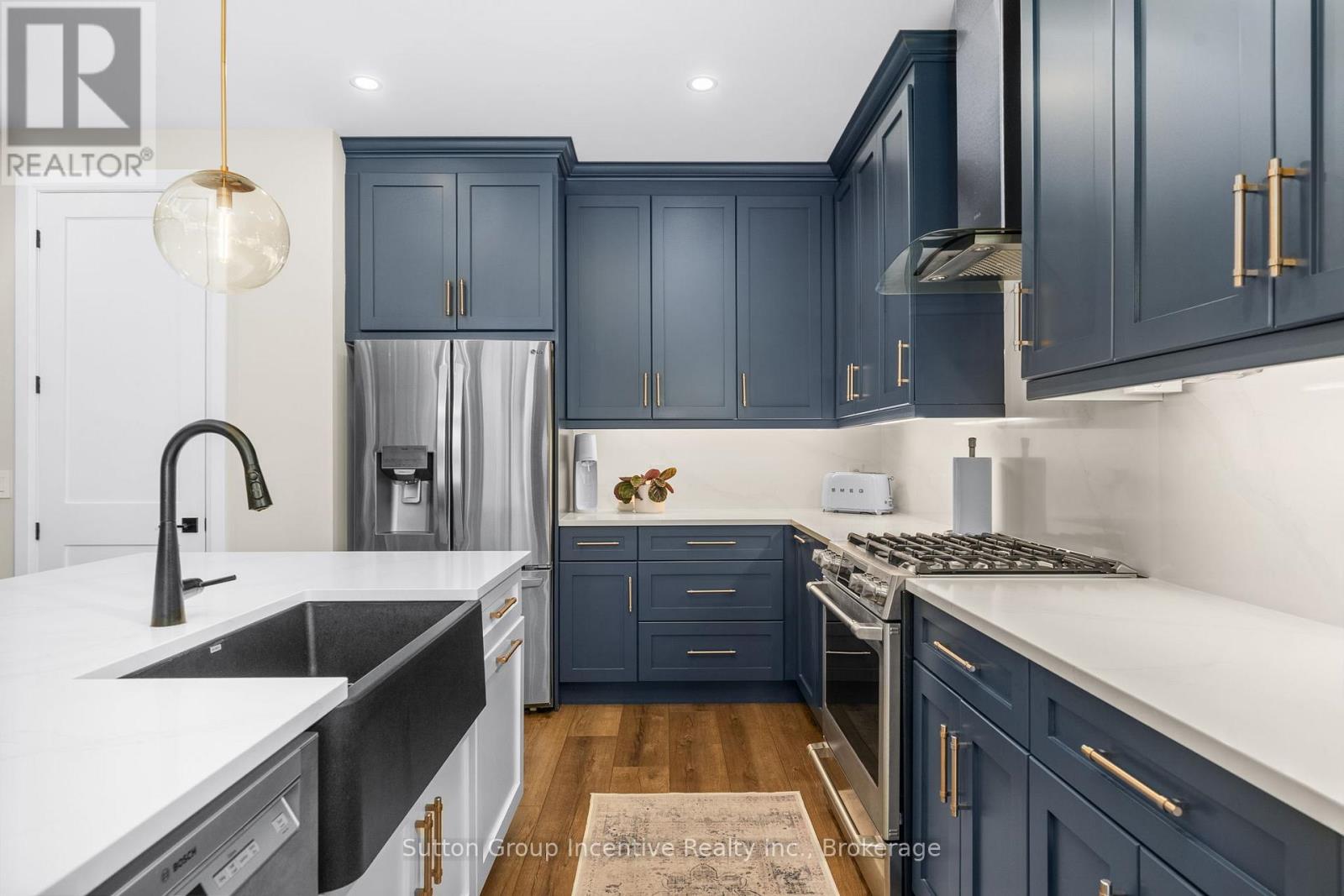 24 St Georges Court, Huntsville, Ontario  P1H 1B1 - Photo 18 - X12457047