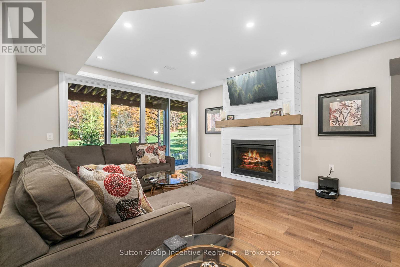 24 St Georges Court, Huntsville, Ontario  P1H 1B1 - Photo 30 - X12457047