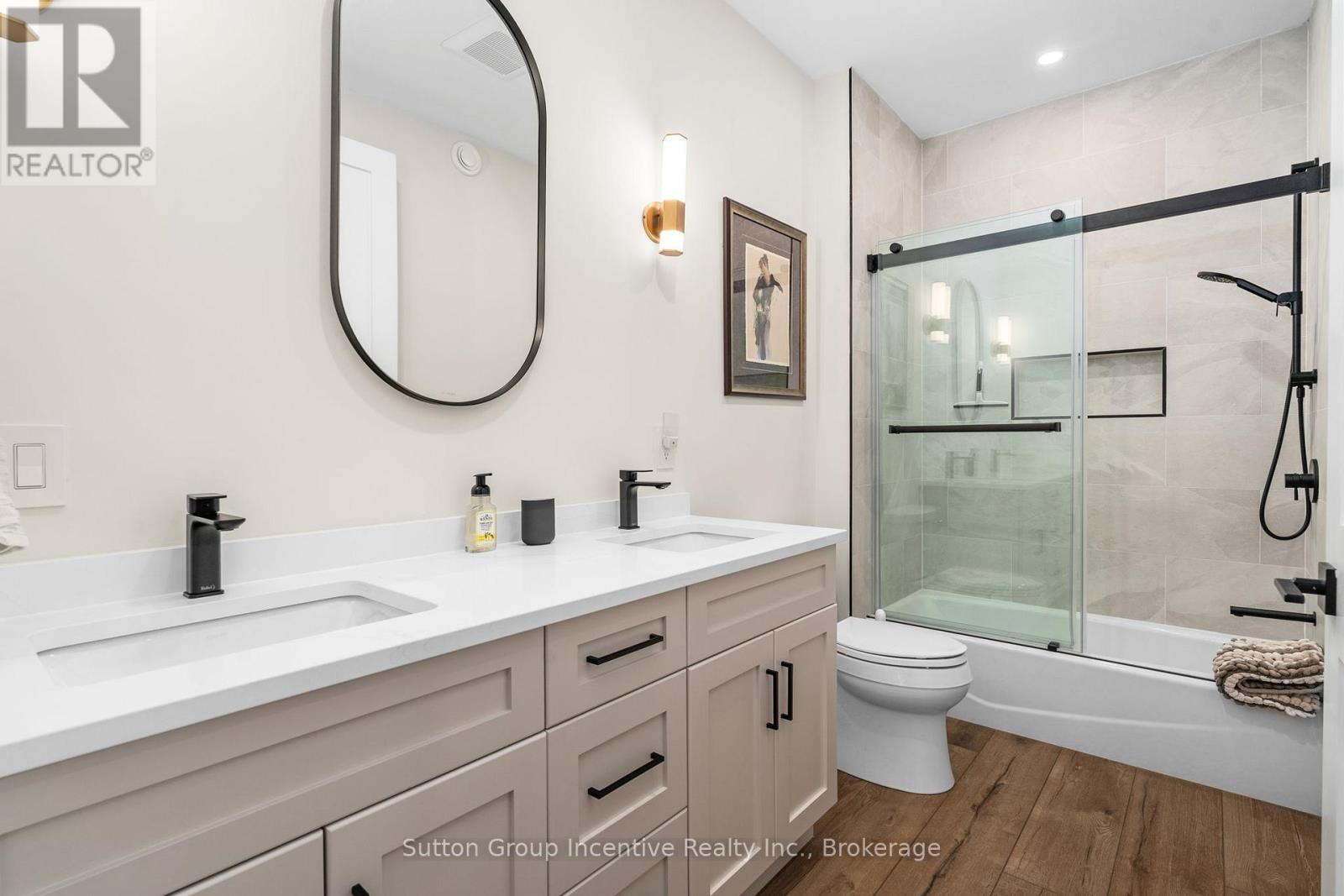 24 St Georges Court, Huntsville, Ontario  P1H 1B1 - Photo 27 - X12457047