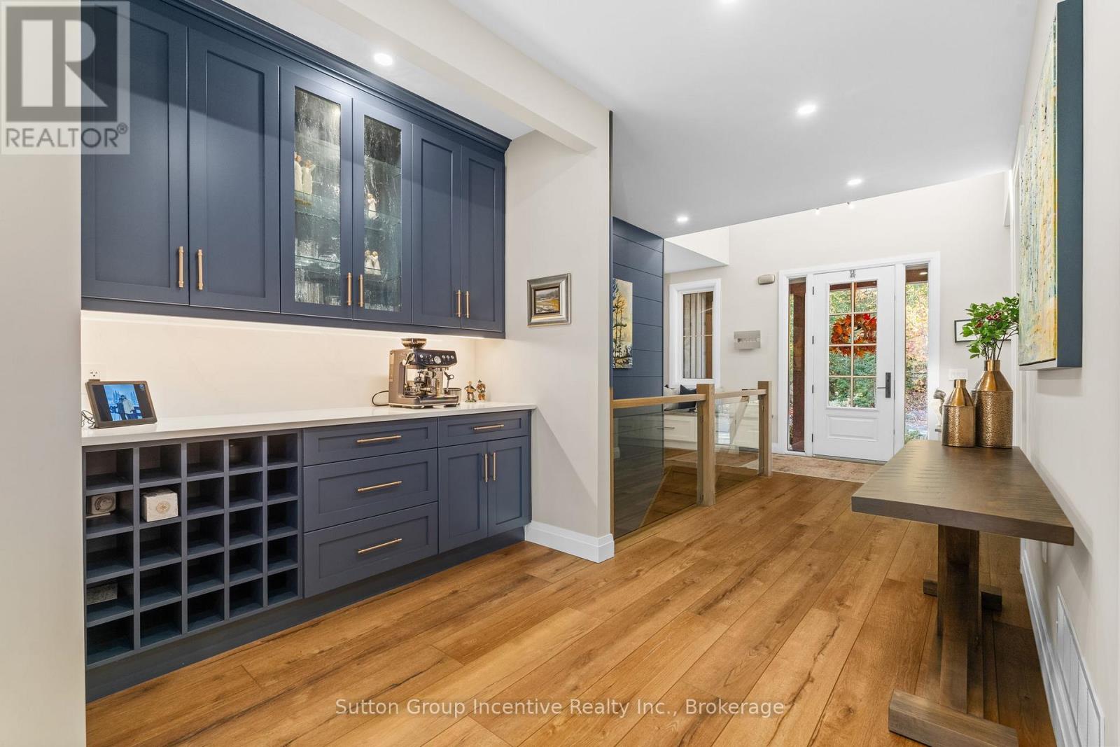 24 St Georges Court, Huntsville, Ontario  P1H 1B1 - Photo 8 - X12457047