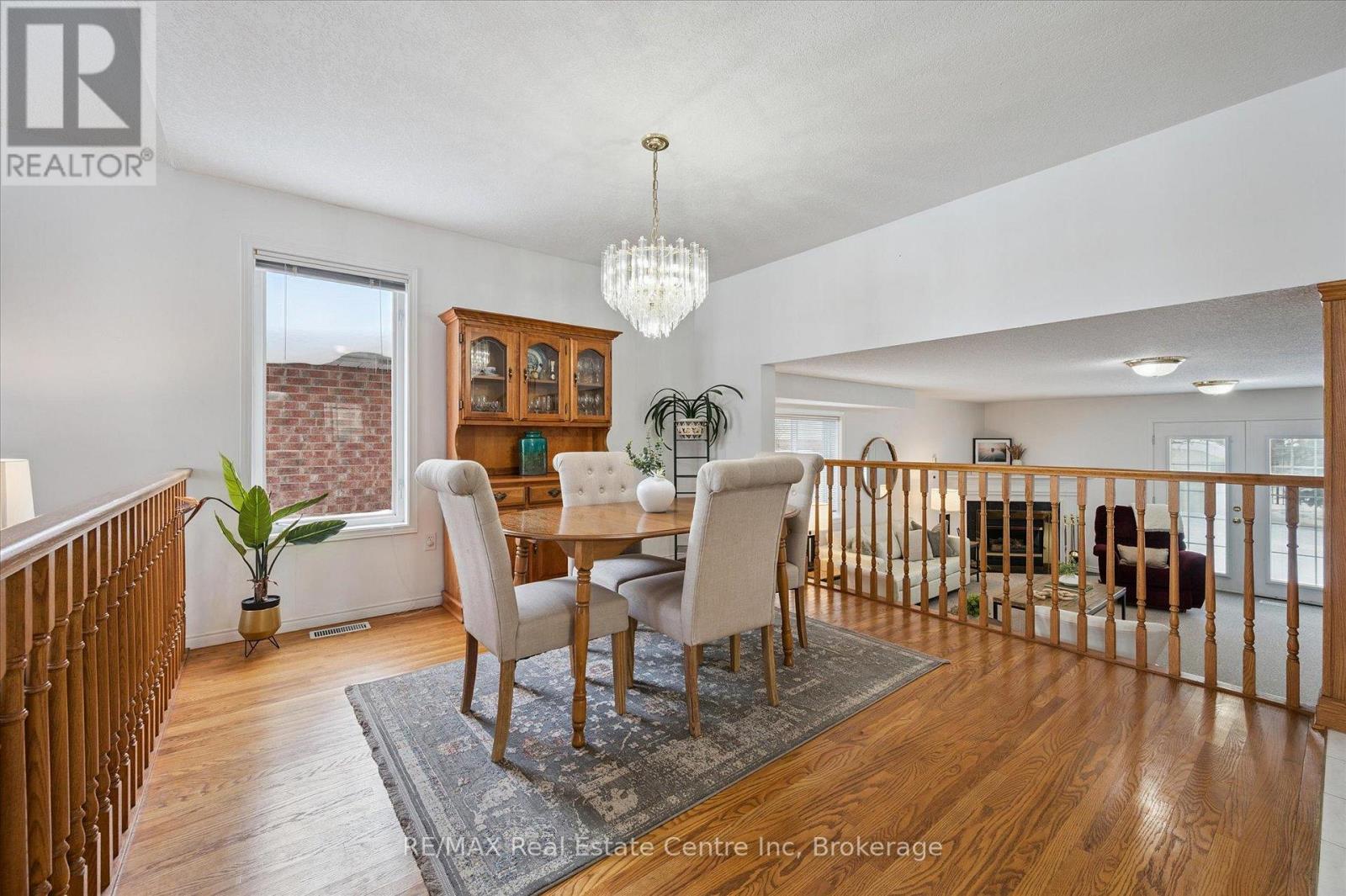 19 Merganser Drive, Guelph, Ontario  N1C 1C8 - Photo 3 - X12928710