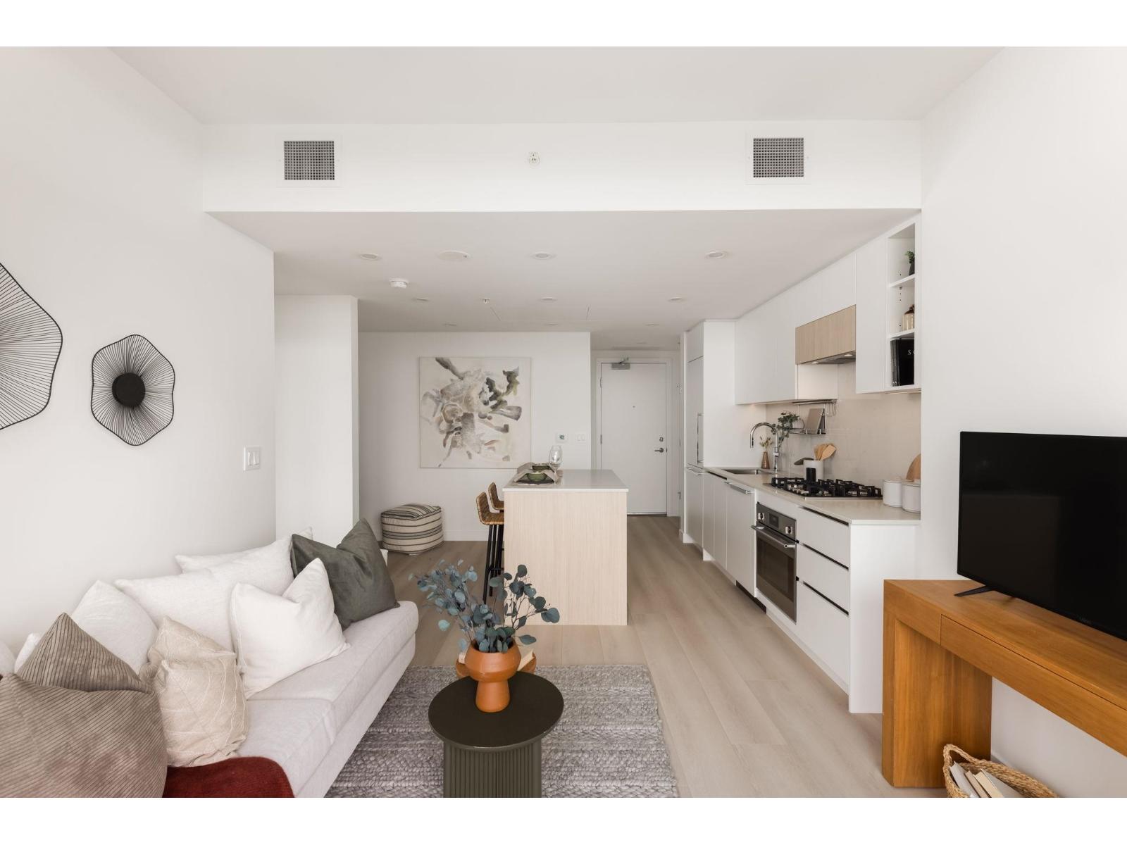 2305 13573 98a Avenue, Surrey, British Columbia  V3T 0X1 - Photo 5 - R3115110