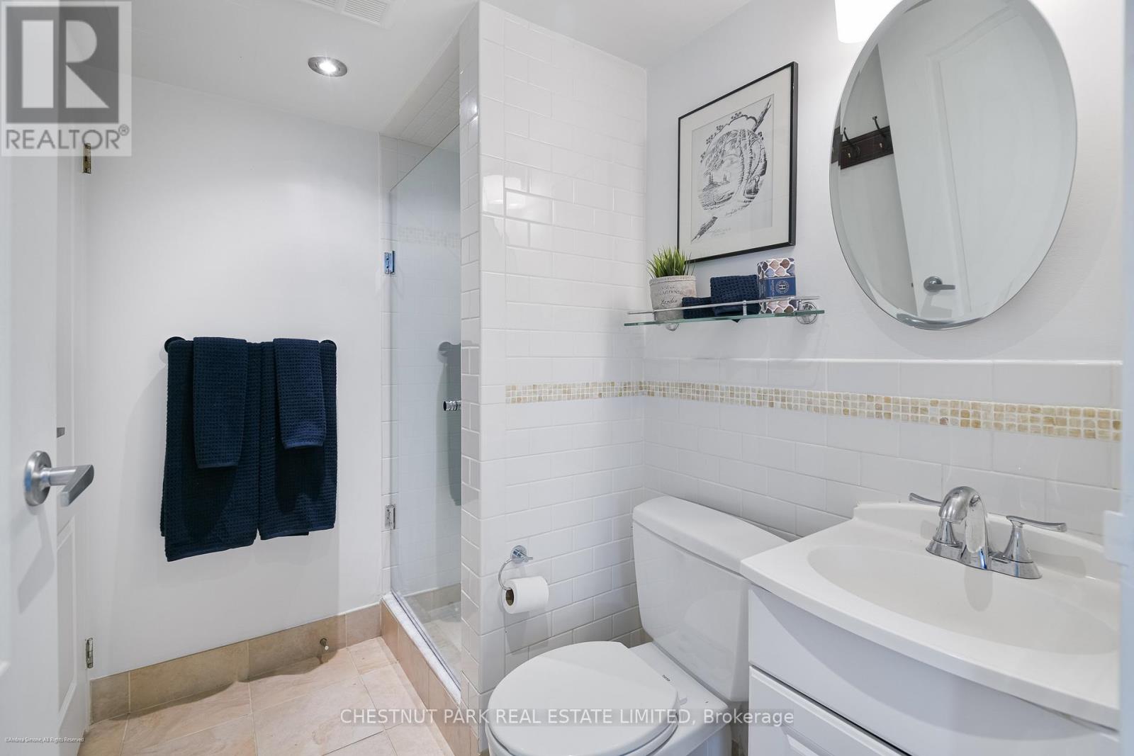 201 - 97 Lawton Boulevard, Toronto, Ontario  M4V 1Z6 - Photo 5 - C12836422