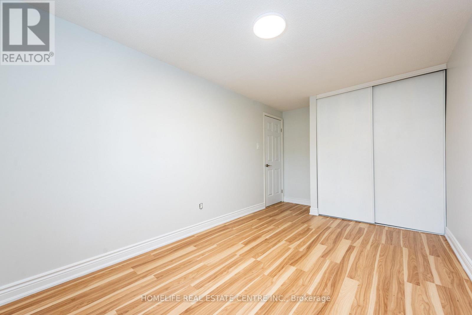 62 Mccallum Court, Brampton, Ontario  L6W 3M4 - Photo 30 - W12816422