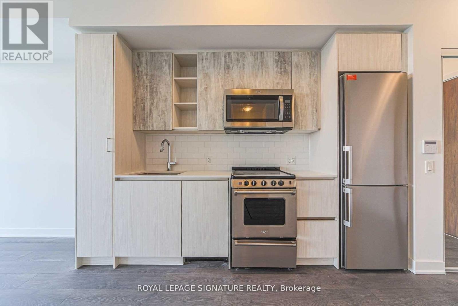 2401 - 251 Manitoba Street, Toronto (Mimico), Ontario  M8Y 4G9 - Photo 5 - W13036170