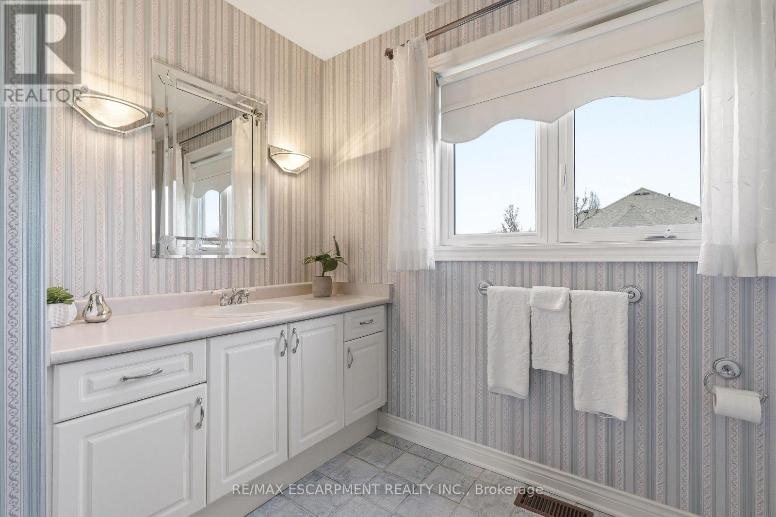 4125 Montrose Crescent, Burlington, Ontario  L7M 4J5 - Photo 32 - W13036186