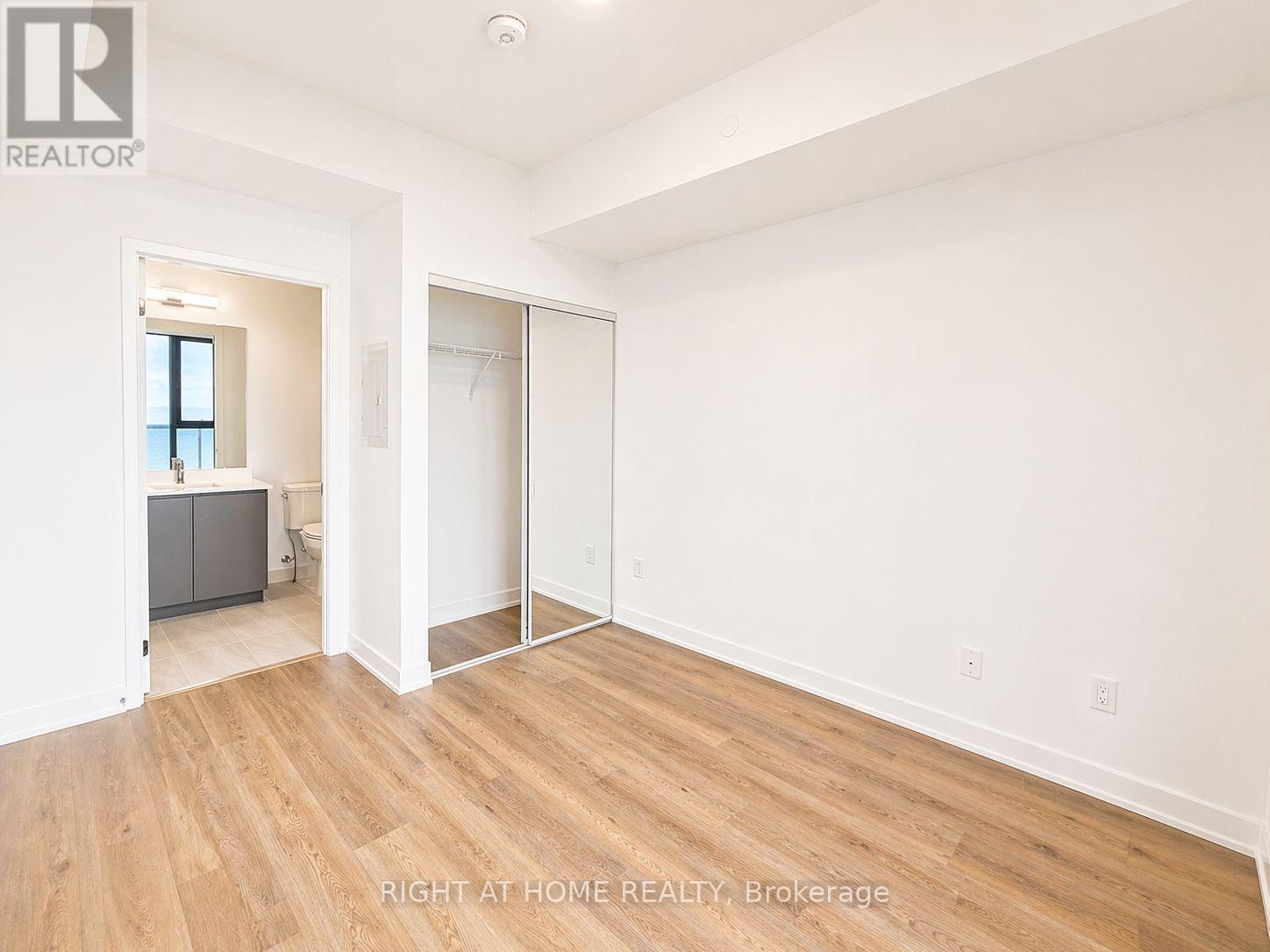 1107 - 2075 Lakeshore Road, Burlington, Ontario  L7R 0H3 - Photo 12 - W13036244