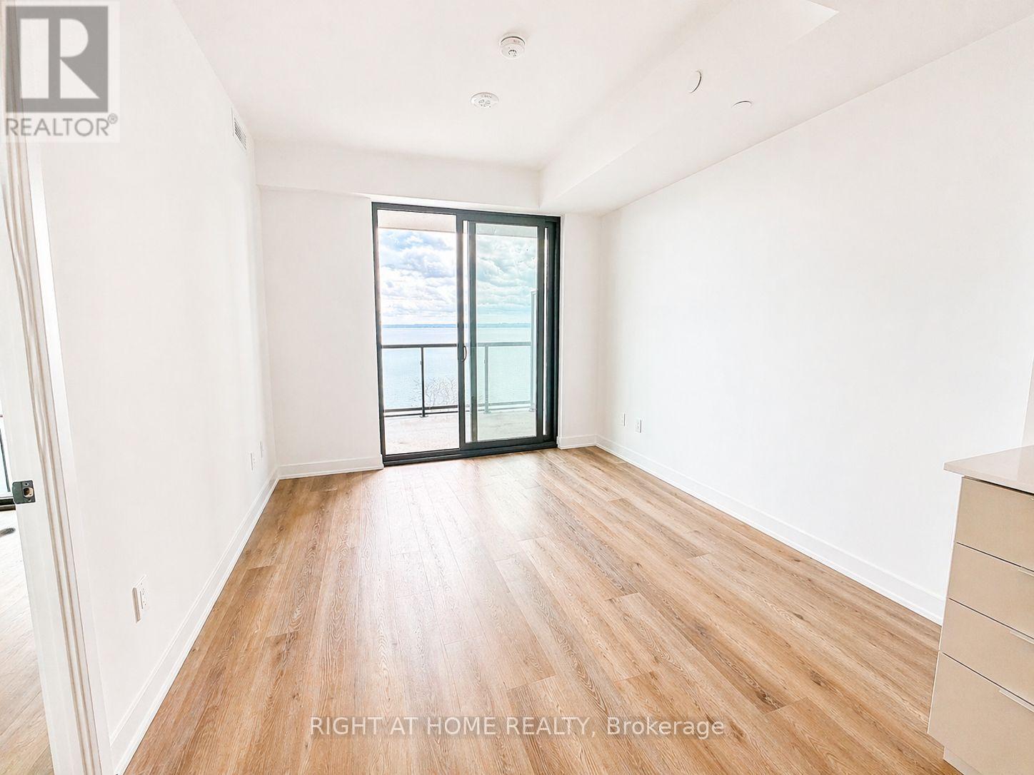 1107 - 2075 Lakeshore Road, Burlington, Ontario  L7R 0H3 - Photo 6 - W13036244