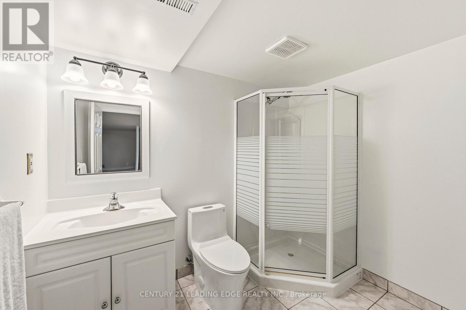 3295 Coralbean Place, Mississauga, Ontario  L5N 6X8 - Photo 43 - W13036264