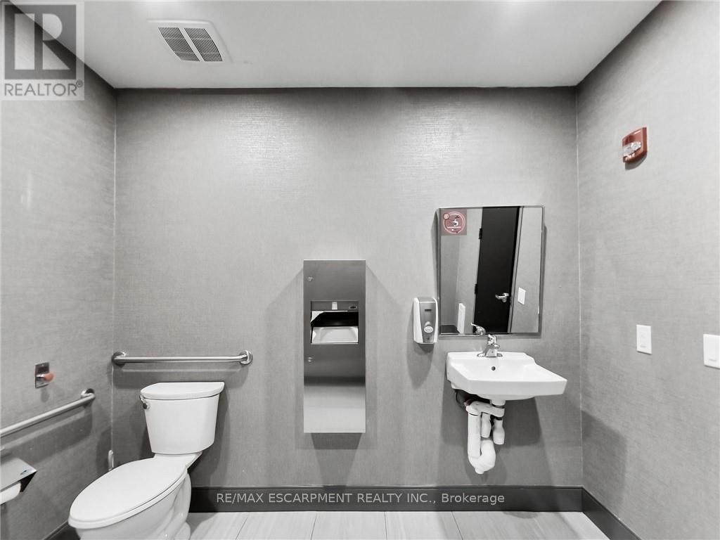 201 - 5045 Mainway Boulevard, Burlington, Ontario  L7L 5Z1 - Photo 40 - W13036290