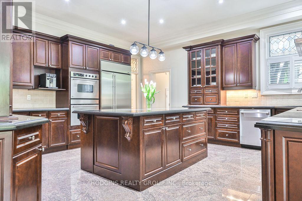 3264 Barchester Court, Mississauga, Ontario  L5L 5Z1 - Photo 16 - W13036314