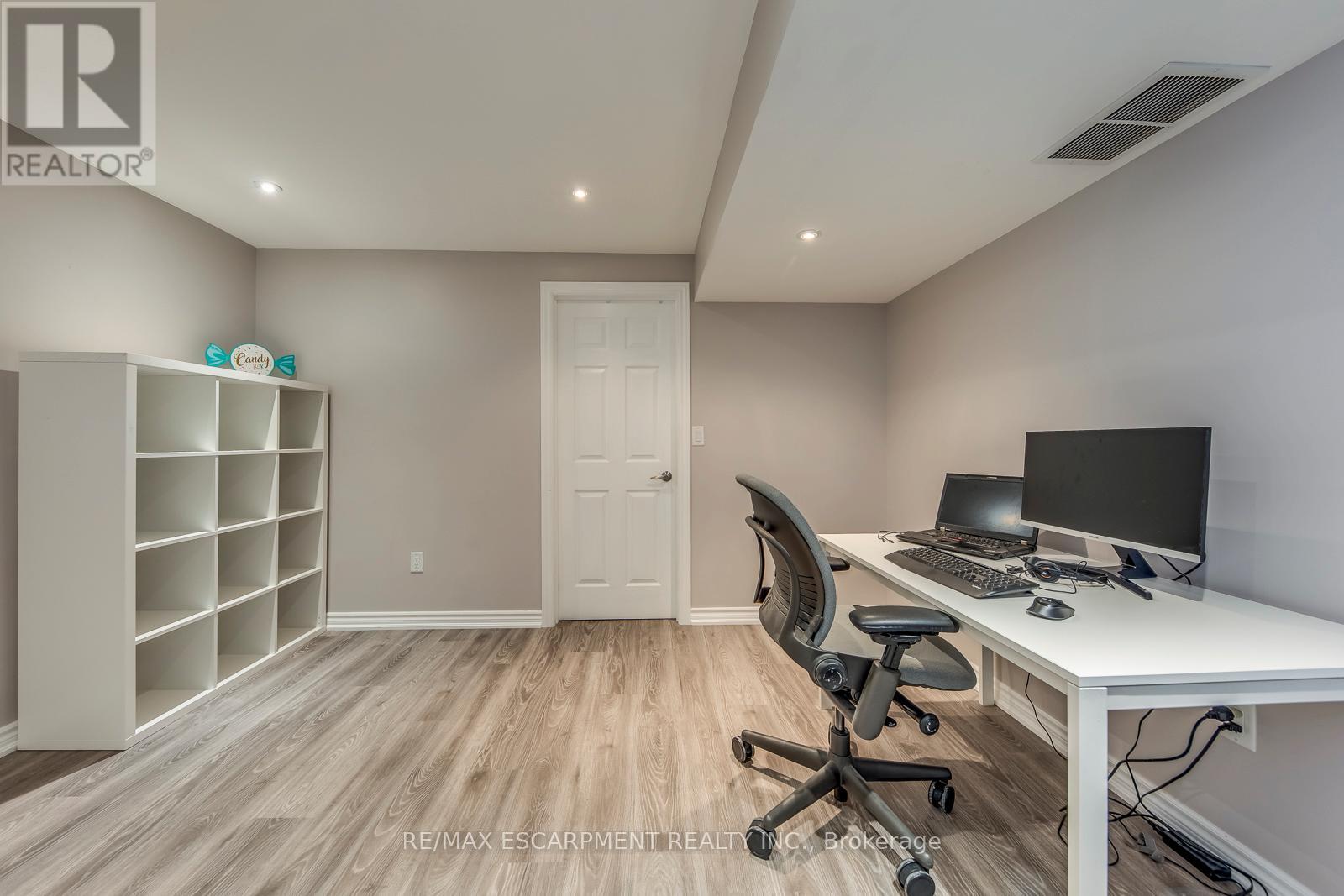 4643 Thomas Alton Boulevard, Burlington, Ontario  L7M 0J2 - Photo 36 - W13036364