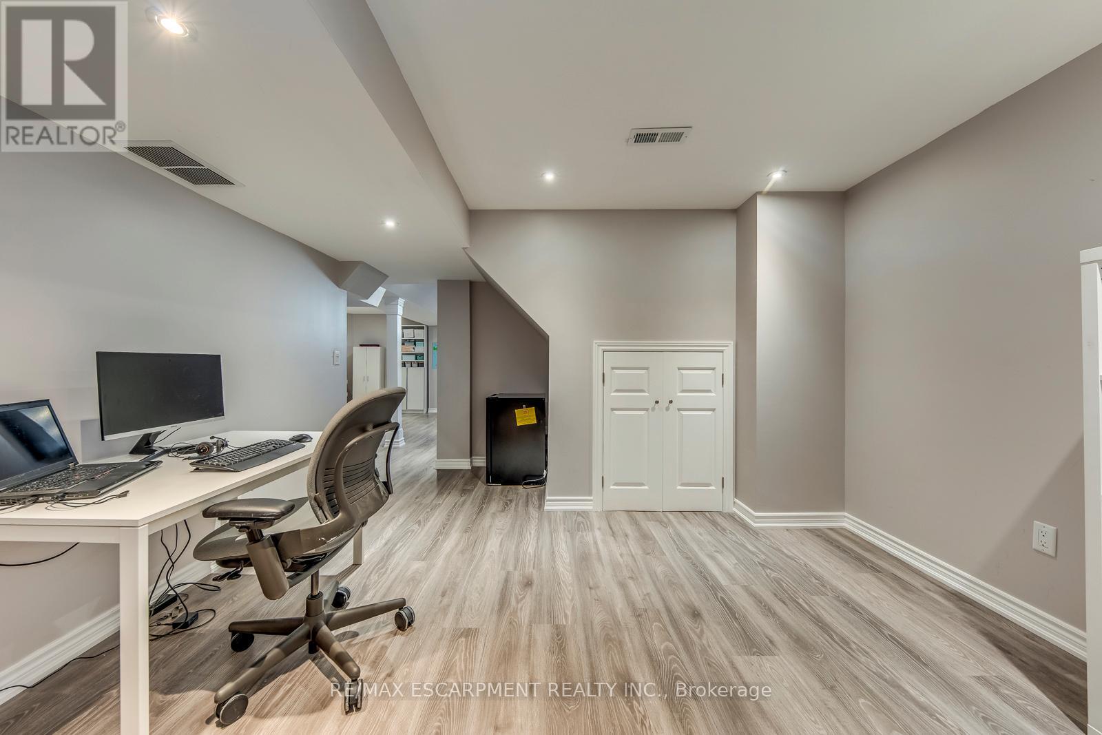 4643 Thomas Alton Boulevard, Burlington, Ontario  L7M 0J2 - Photo 37 - W13036364