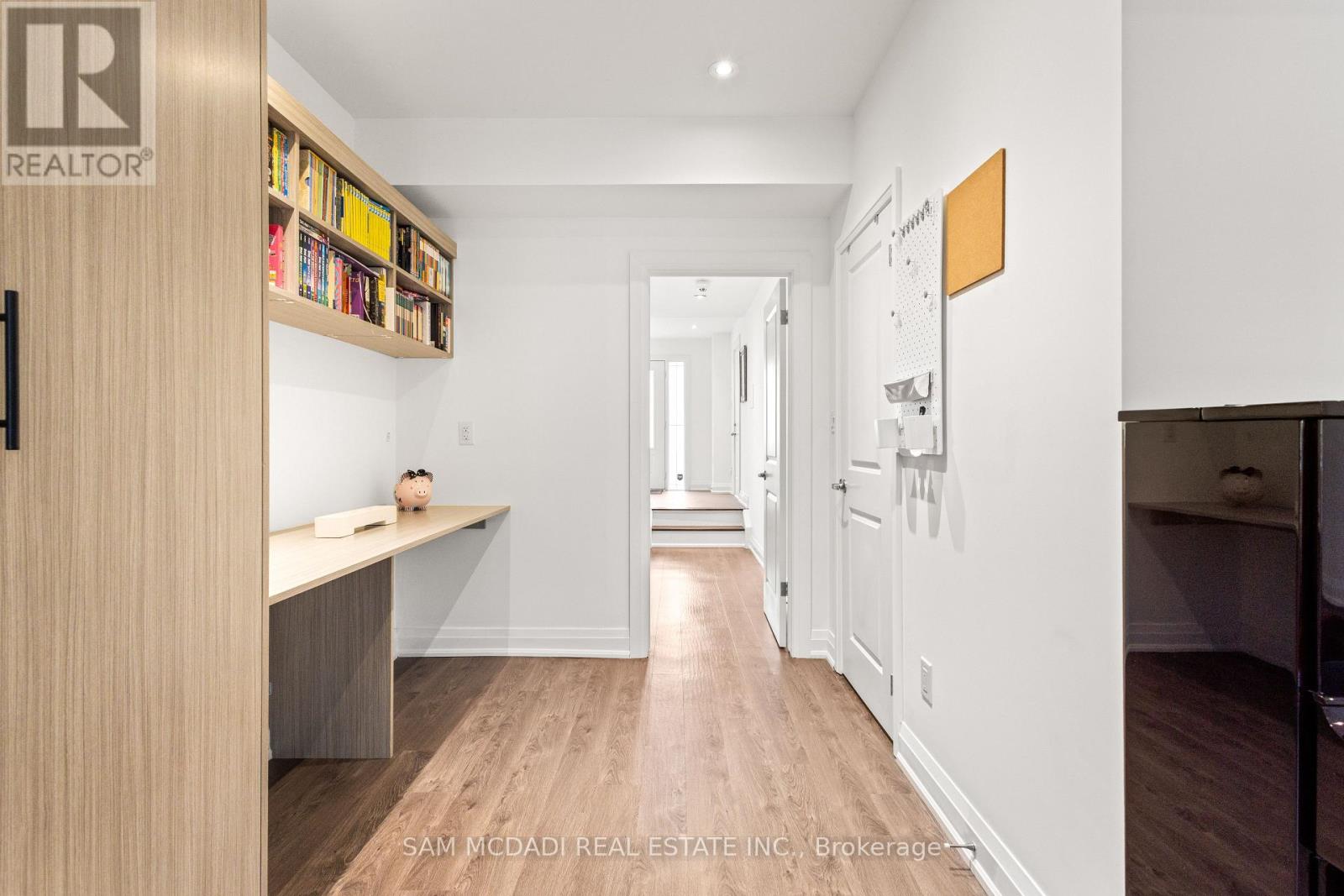 1067 Shaw Drive, Mississauga, Ontario  L5G 3Z3 - Photo 26 - W13036416