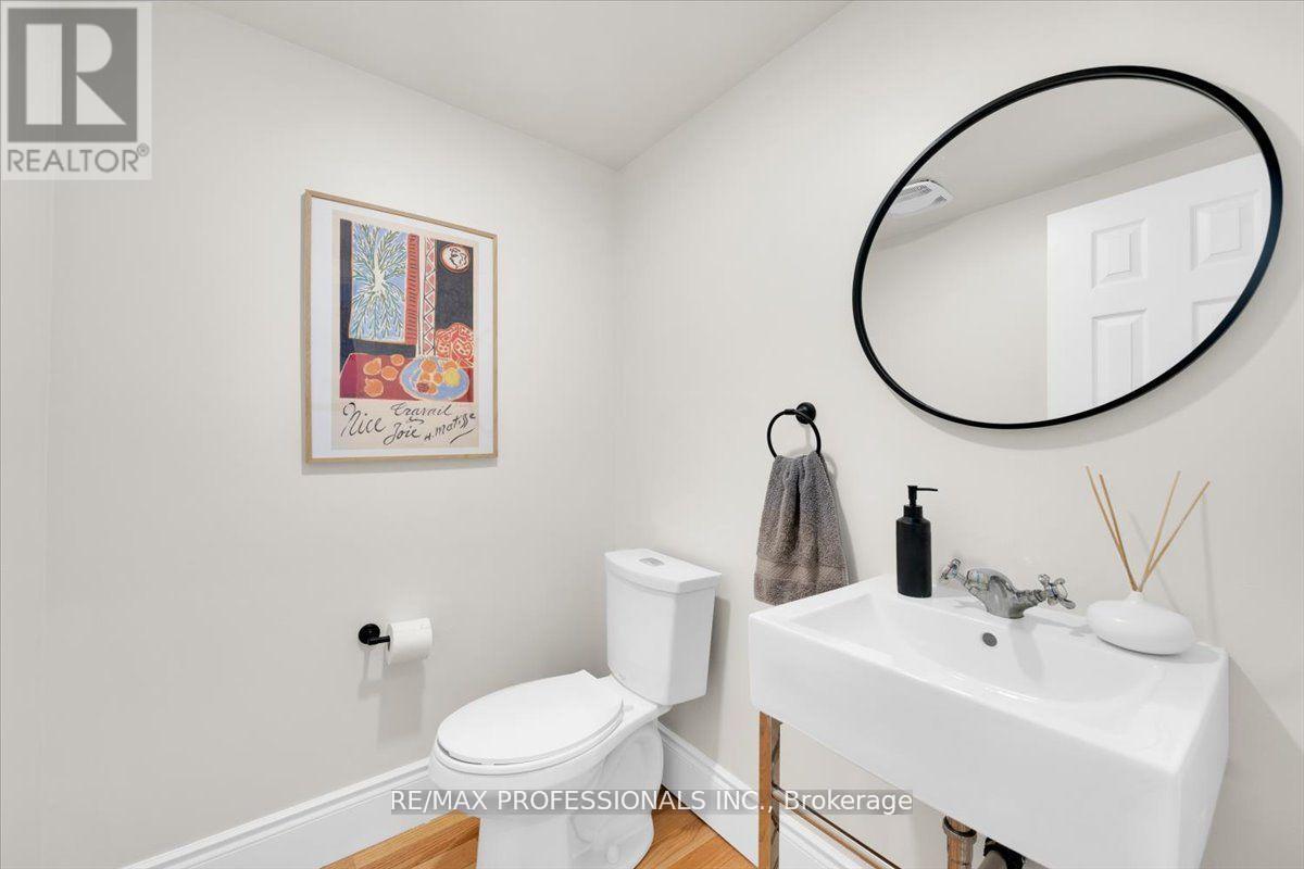 514 Thelma Street, Burlington, Ontario  L7L 6W8 - Photo 11 - W13036436