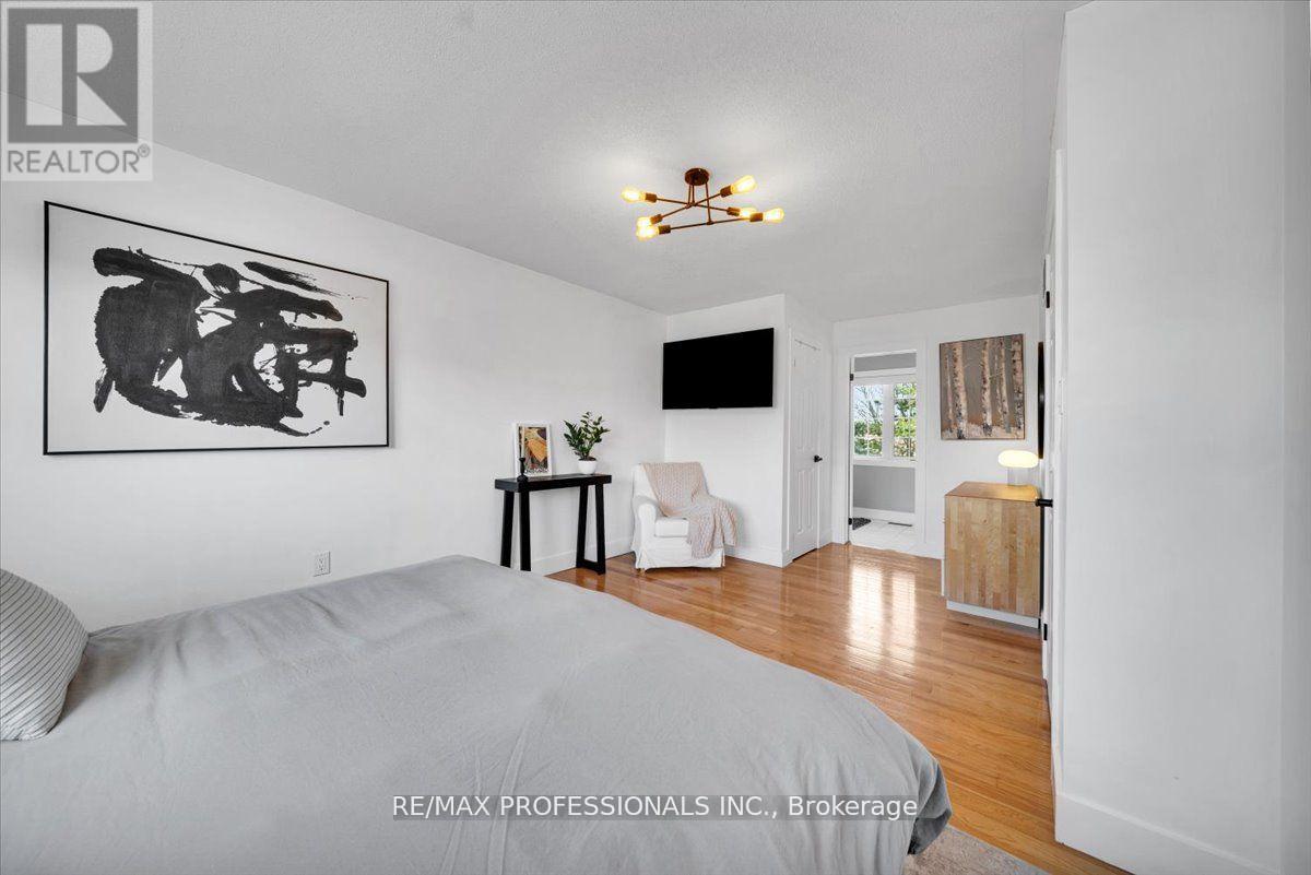 514 Thelma Street, Burlington, Ontario  L7L 6W8 - Photo 14 - W13036436