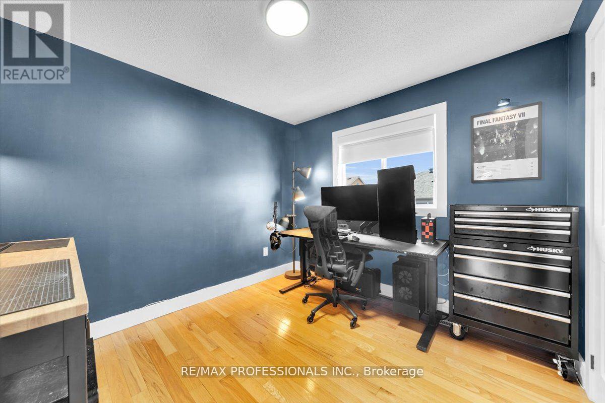 514 Thelma Street, Burlington, Ontario  L7L 6W8 - Photo 18 - W13036436