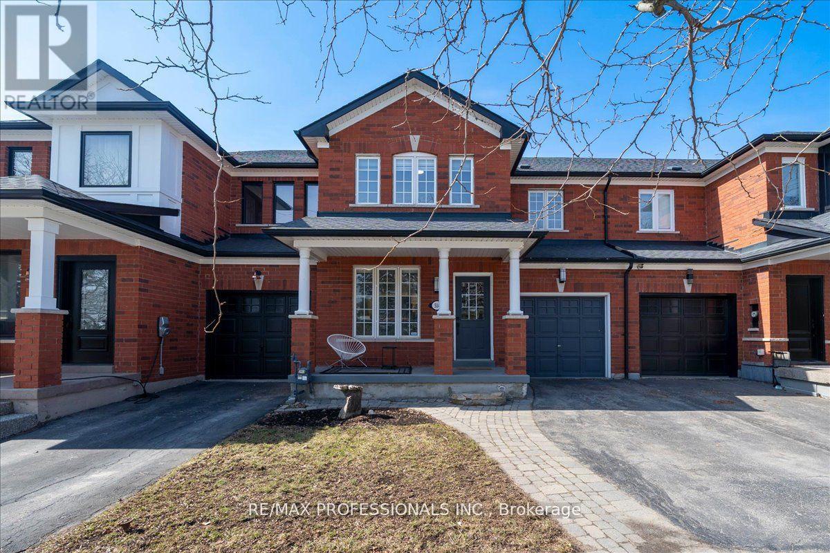 514 Thelma Street, Burlington, Ontario  L7L 6W8 - Photo 3 - W13036436