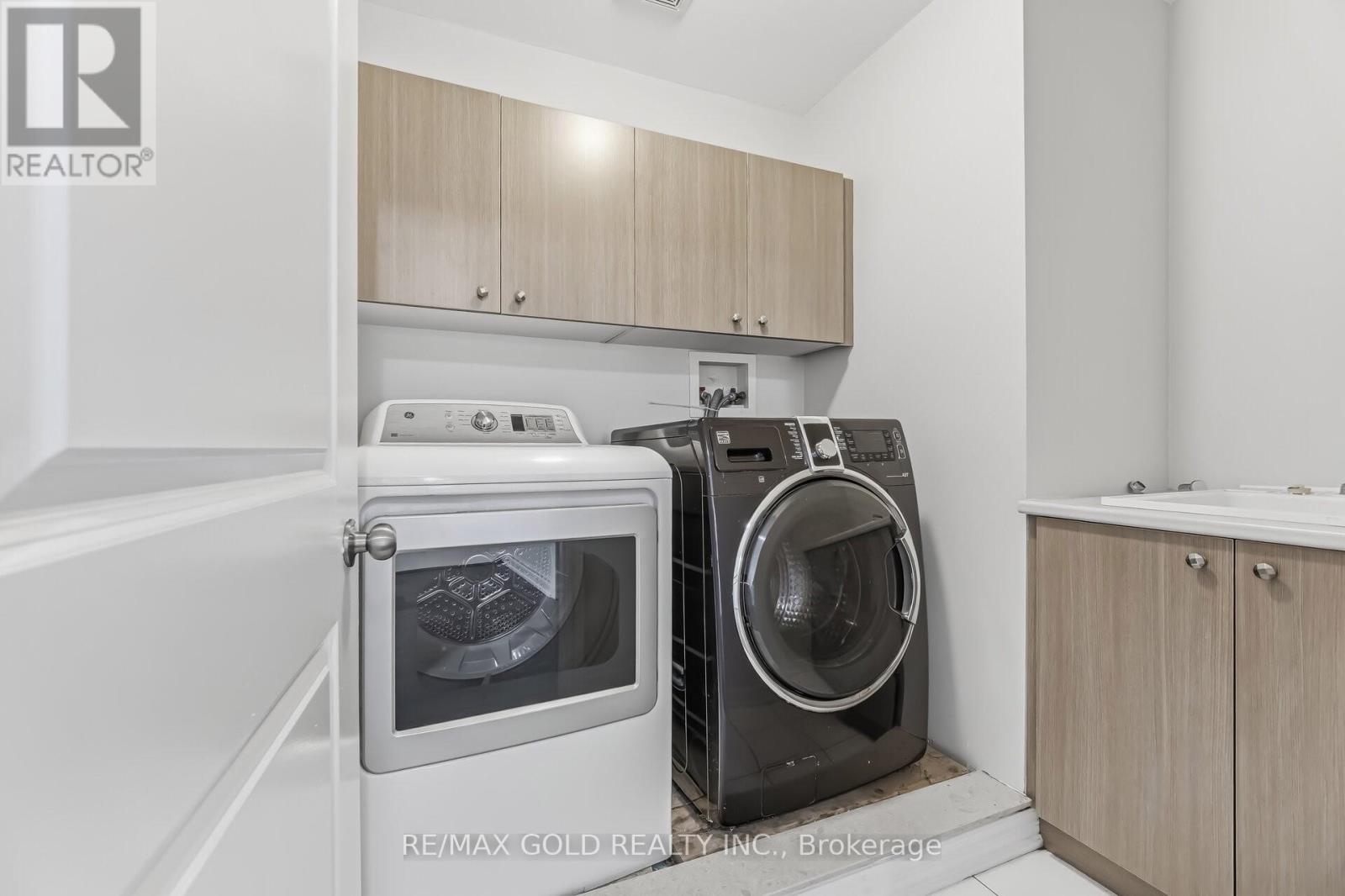 15 Junetown Circle, Brampton, Ontario  L6X 0X7 - Photo 22 - W13036438