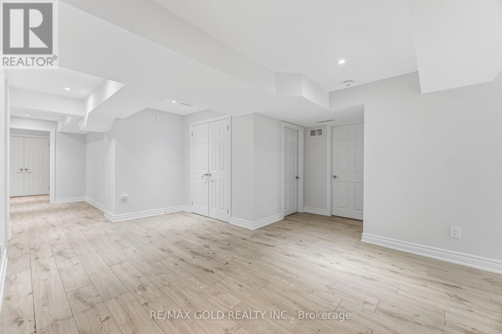 15 Junetown Circle, Brampton, Ontario  L6X 0X7 - Photo 24 - W13036438