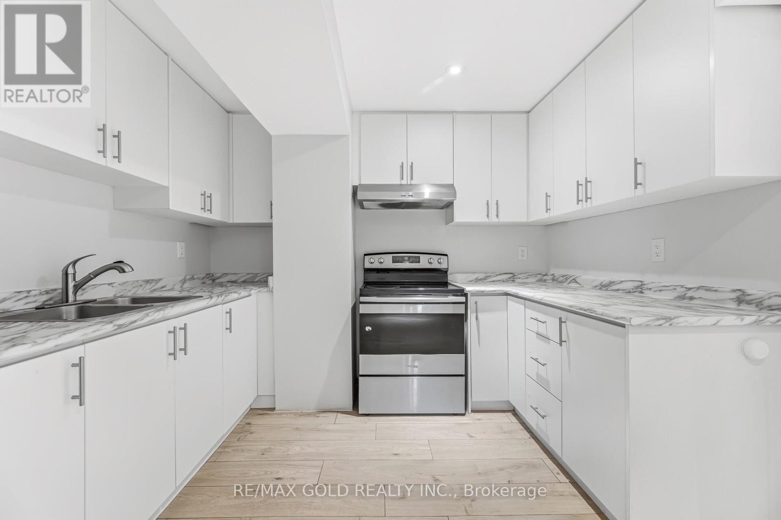 15 Junetown Circle, Brampton, Ontario  L6X 0X7 - Photo 25 - W13036438