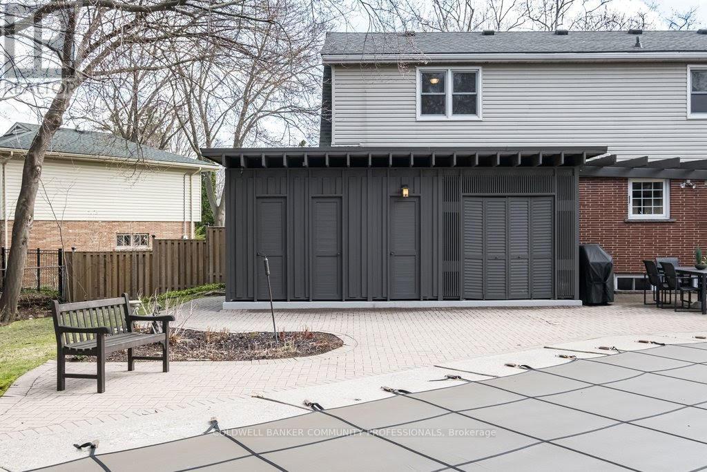 587 Sharalin Court, Burlington, Ontario  L7T 2N7 - Photo 30 - W13036466