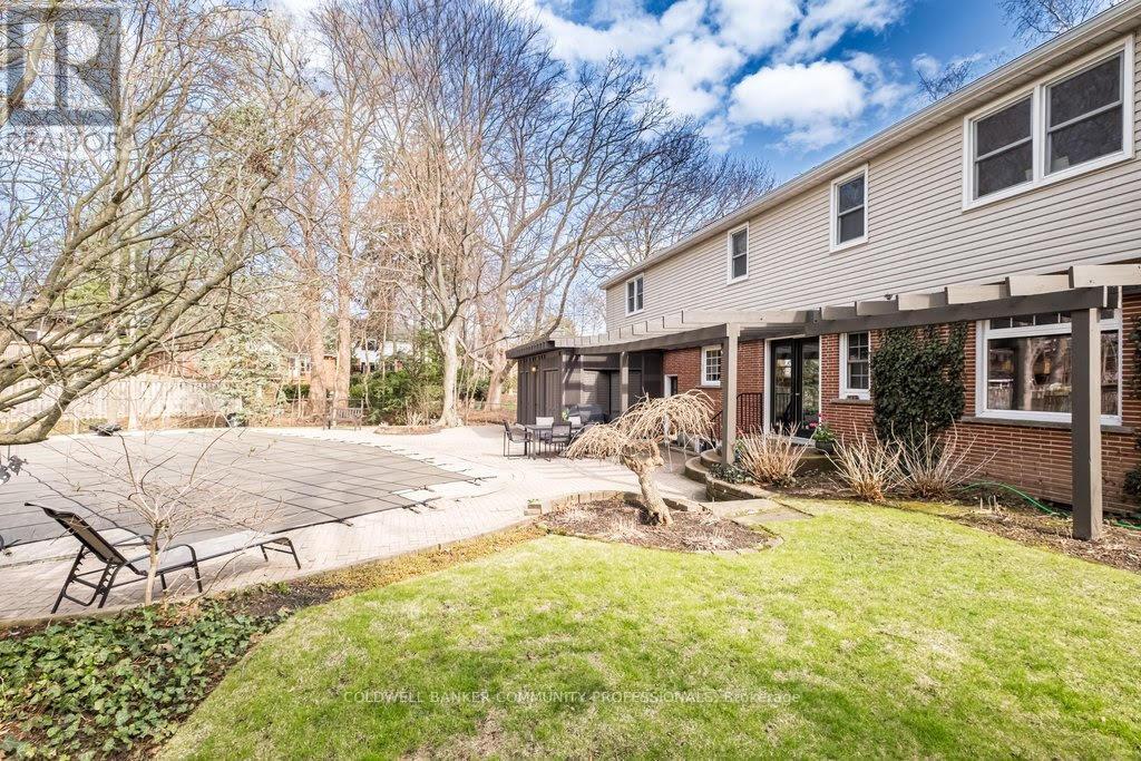 587 Sharalin Court, Burlington, Ontario  L7T 2N7 - Photo 32 - W13036466