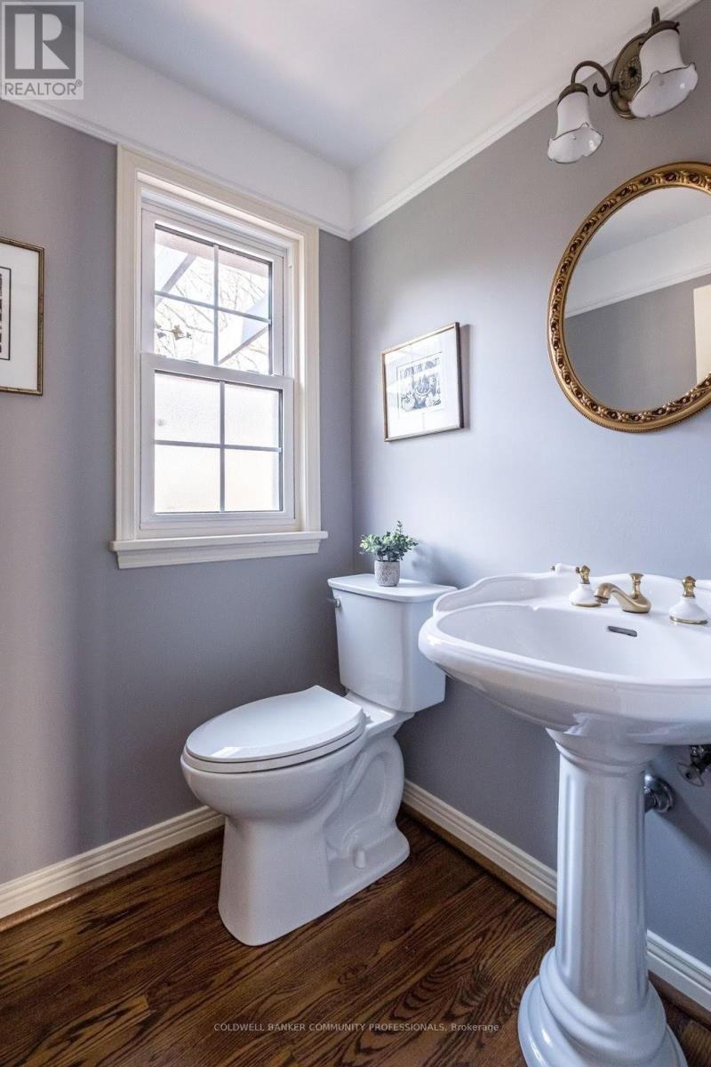 587 Sharalin Court, Burlington, Ontario  L7T 2N7 - Photo 42 - W13036466