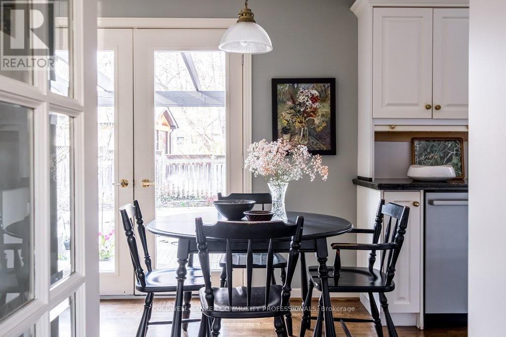 587 Sharalin Court, Burlington, Ontario  L7T 2N7 - Photo 49 - W13036466