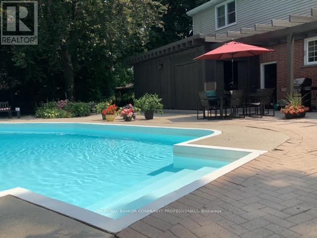 587 Sharalin Court, Burlington, Ontario  L7T 2N7 - Photo 50 - W13036466