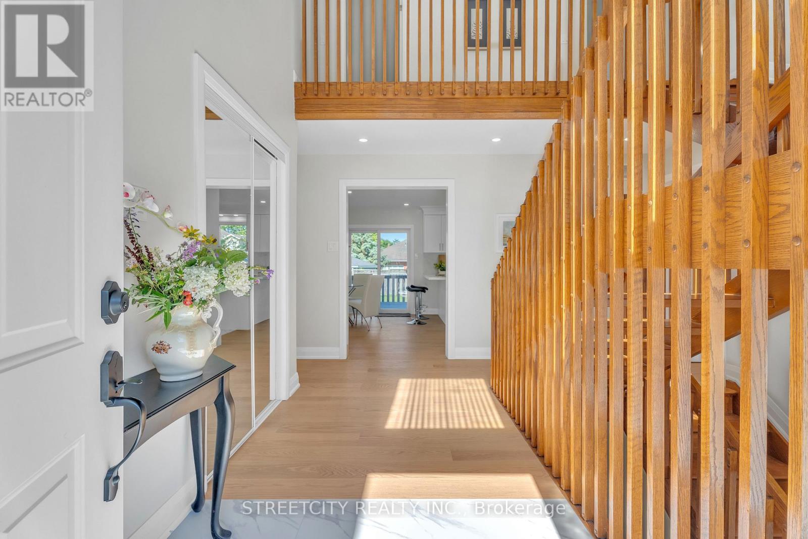 26 Grasmere Crescent, London North, Ontario  N6G 4P2 - Photo 3 - X13036442