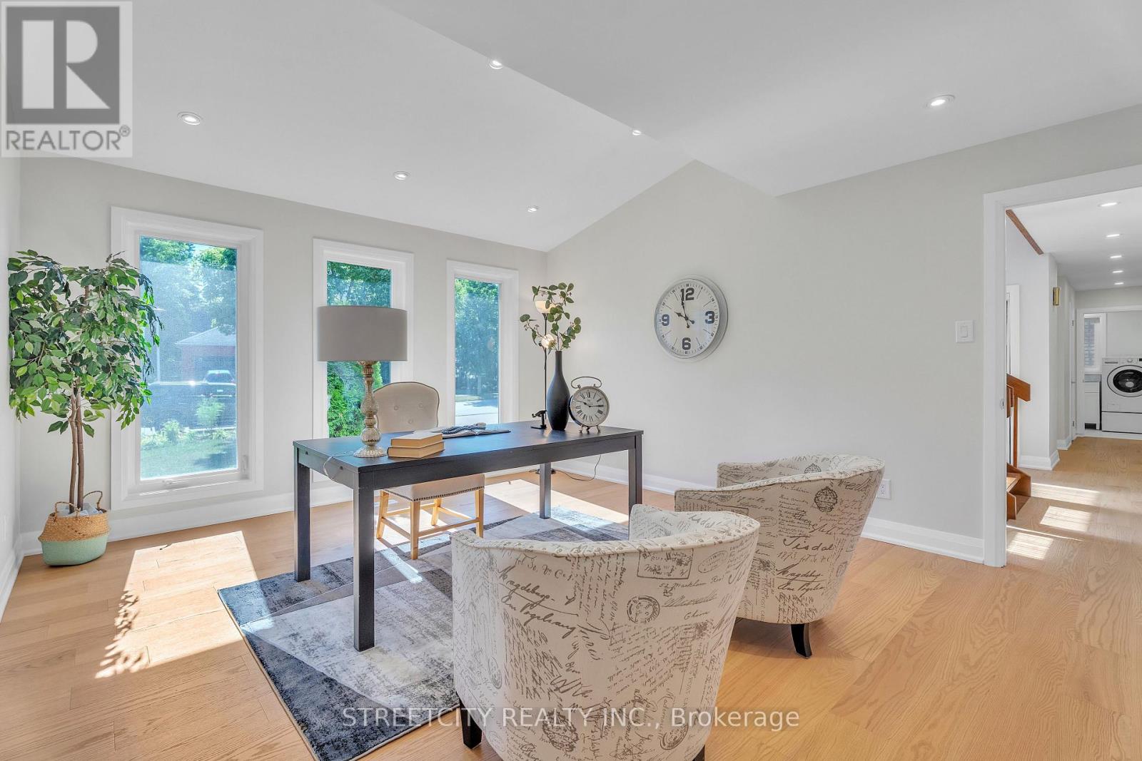 26 Grasmere Crescent, London North, Ontario  N6G 4P2 - Photo 6 - X13036442