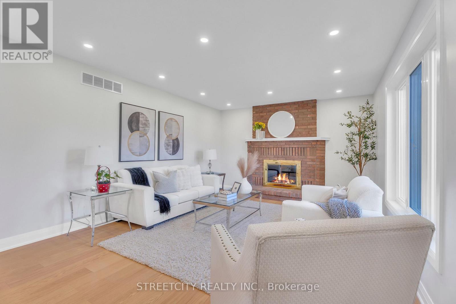 26 Grasmere Crescent, London North, Ontario  N6G 4P2 - Photo 8 - X13036442