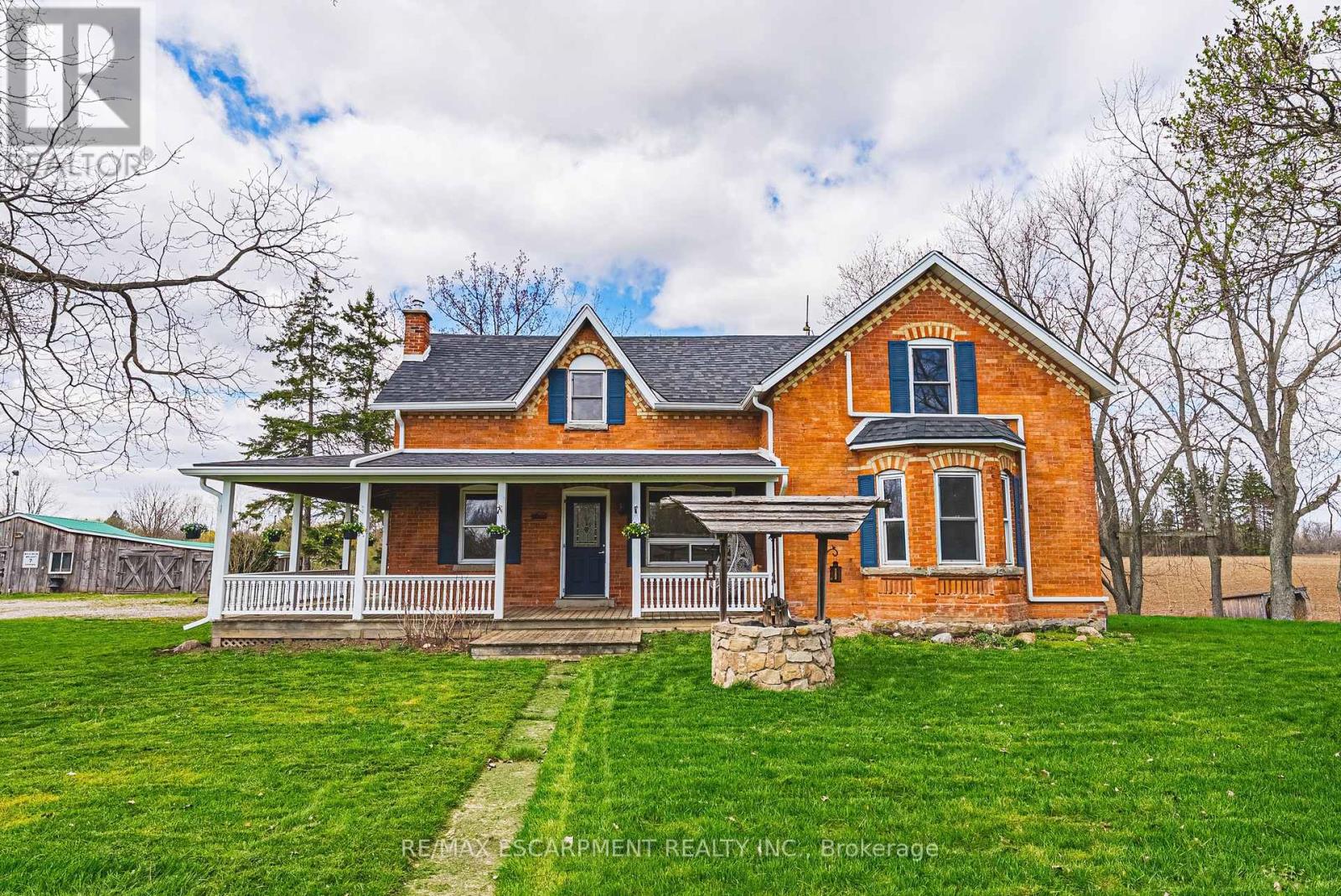 1292 Glancaster Road, Hamilton, Ontario  L9G 3L1 - Photo 2 - X13036352