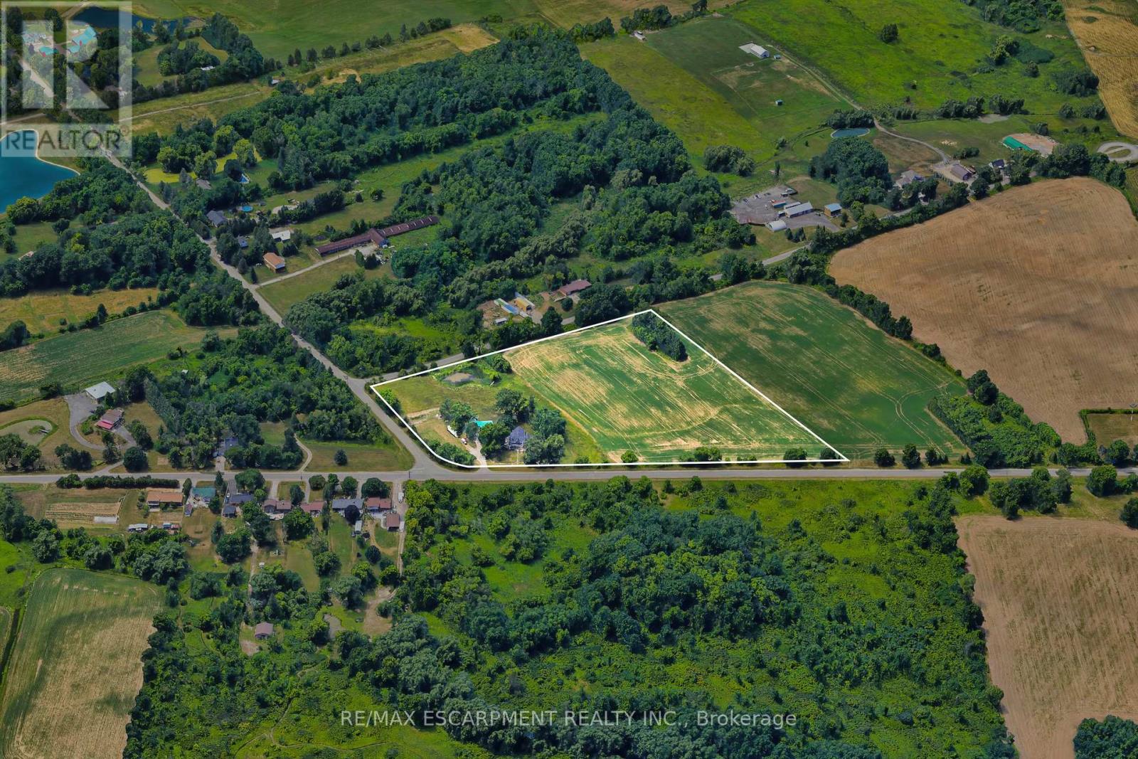 1292 Glancaster Road, Hamilton, Ontario  L9G 3L1 - Photo 4 - X13036352