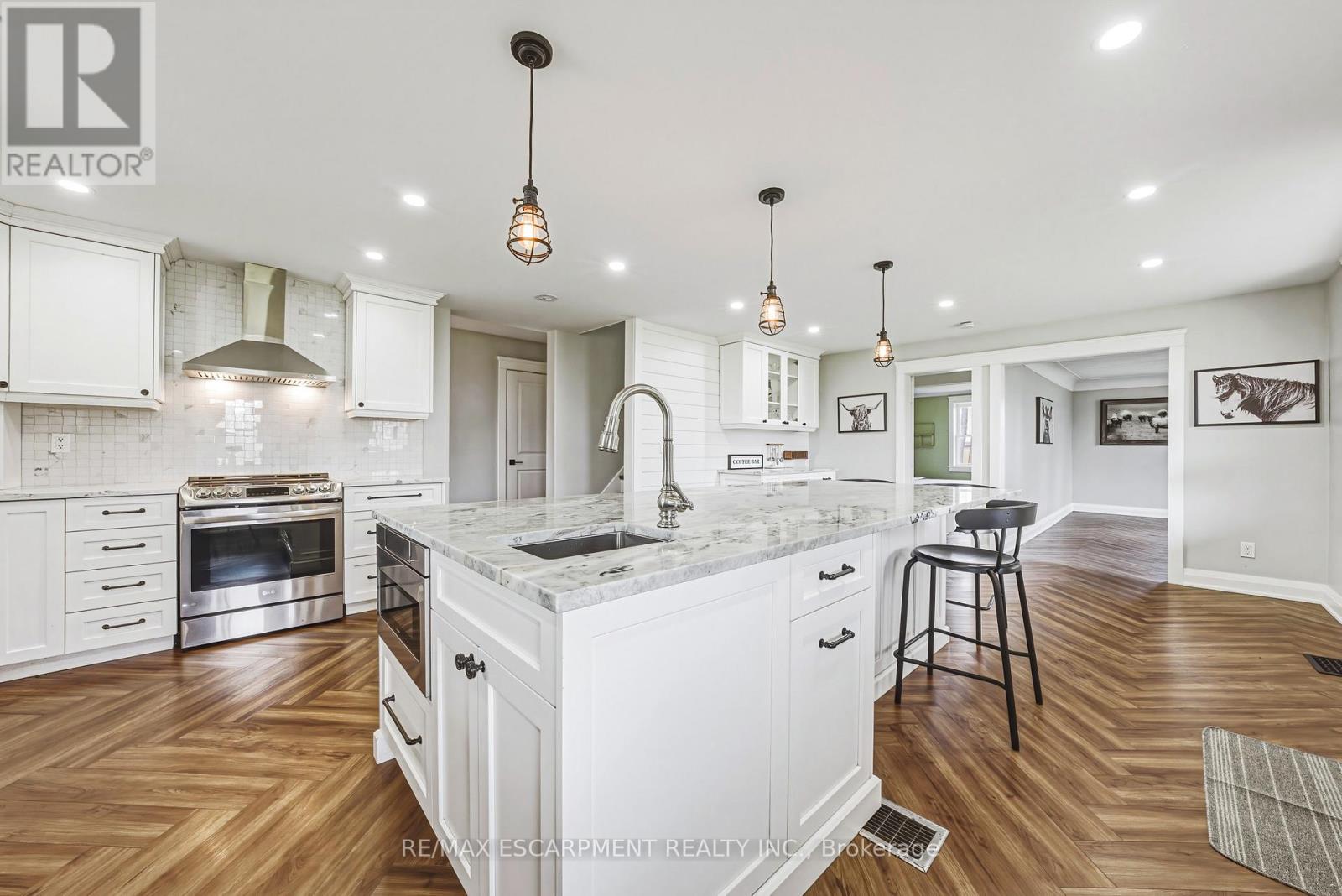 1292 Glancaster Road, Hamilton, Ontario  L9G 3L1 - Photo 8 - X13036352