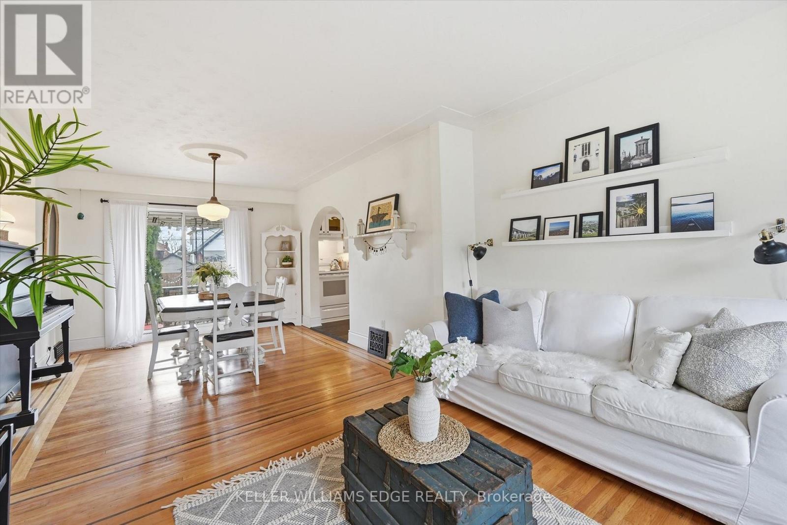 153 Graham Avenue S, Hamilton, Ontario  L8K 2M5 - Photo 8 - X13036386