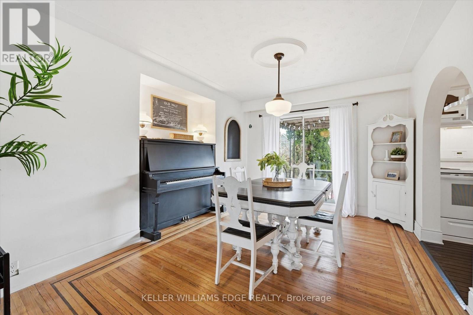 153 Graham Avenue S, Hamilton, Ontario  L8K 2M5 - Photo 9 - X13036386